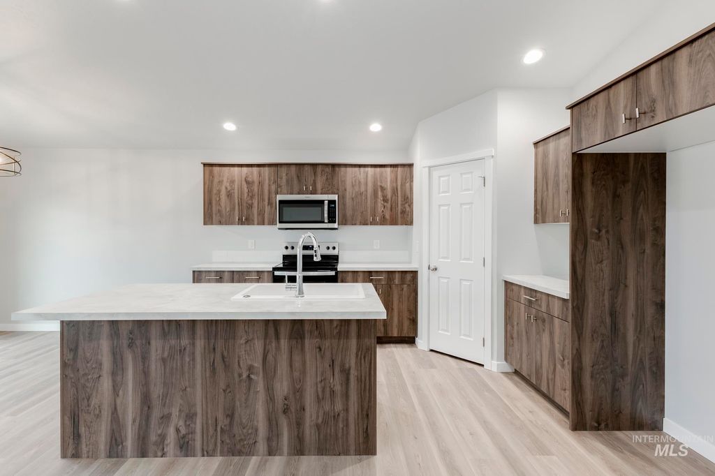 Photo of 16674 N Shorthorn Lp, Nampa, ID 83651 (MLS # 98991900)