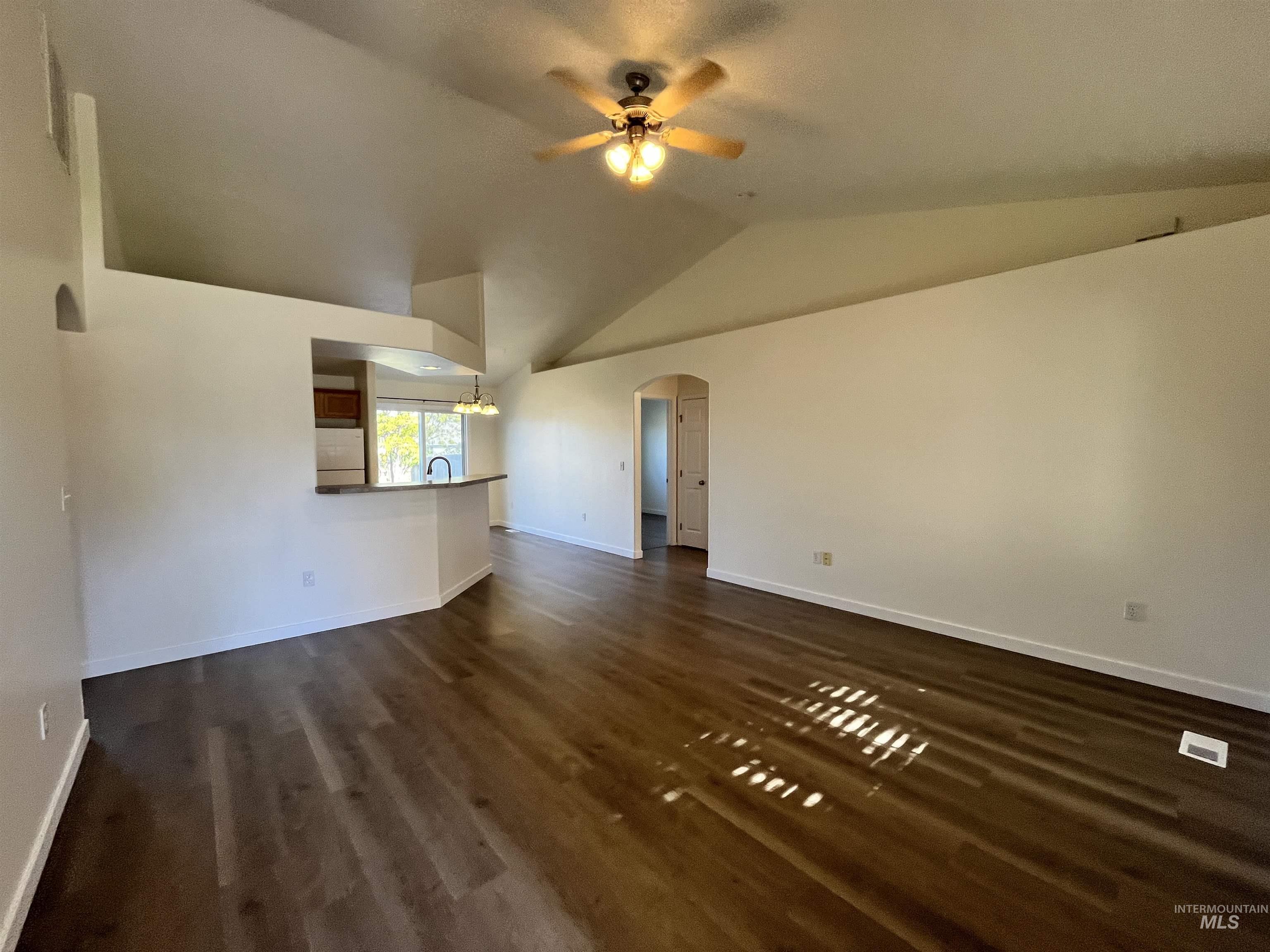11296 Tamsworth Dr