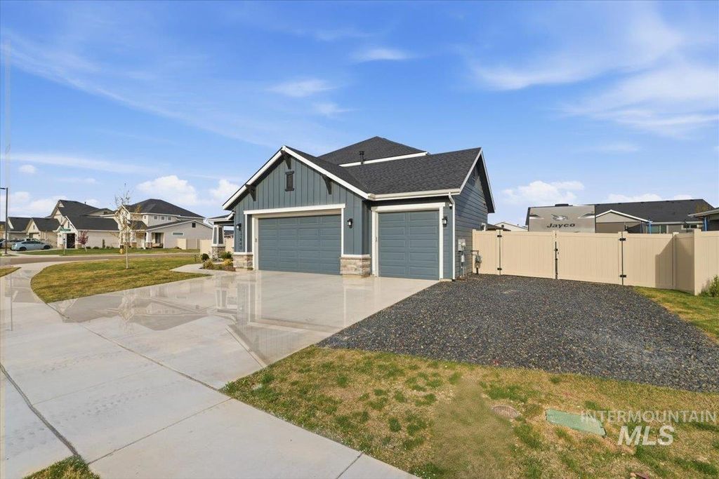 Photo of 17640 Wickenburg, Nampa, ID 83687 (MLS # 98981415)