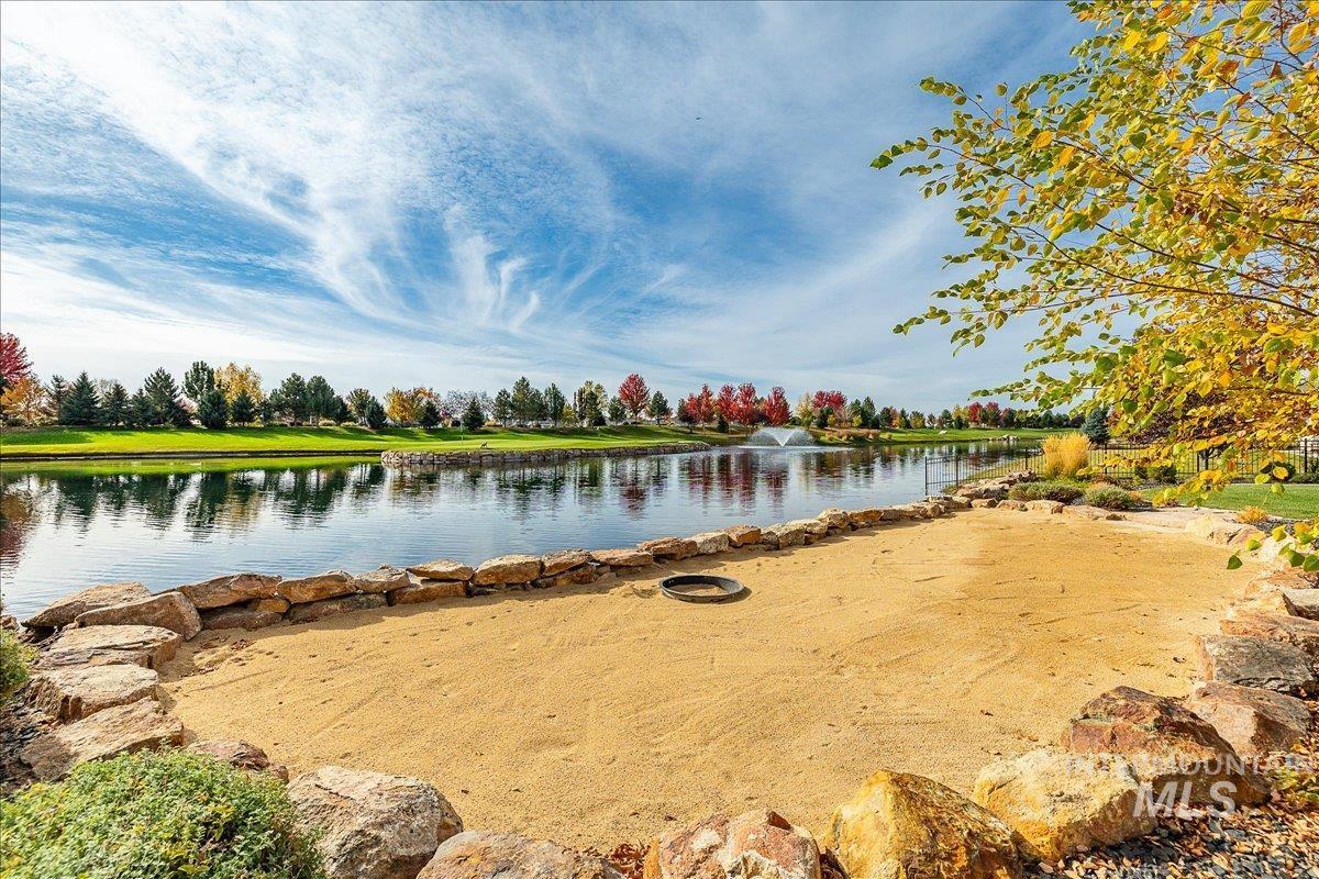 2075 W Three Lakes Dr, Meridian, Idaho image 46