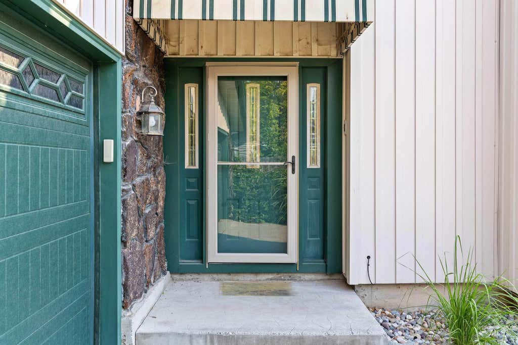Photo of 1181 Park View Dr, Twin Falls, ID 83301 (MLS # 98995996)
