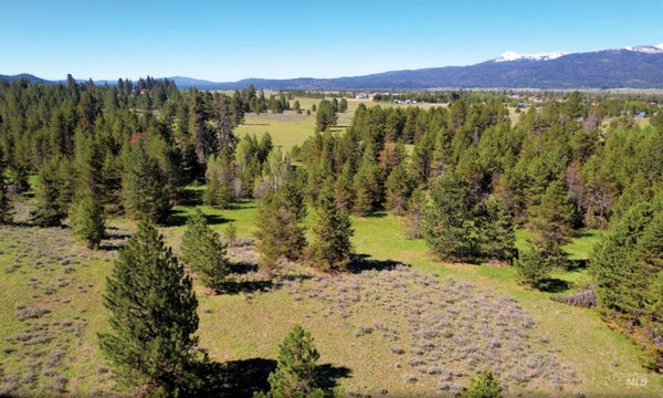 MEADOW VIEW DR, CASCADE, ID 83611 - Image e63ddf8941fa1f080593c21a782928d9/2093240301
