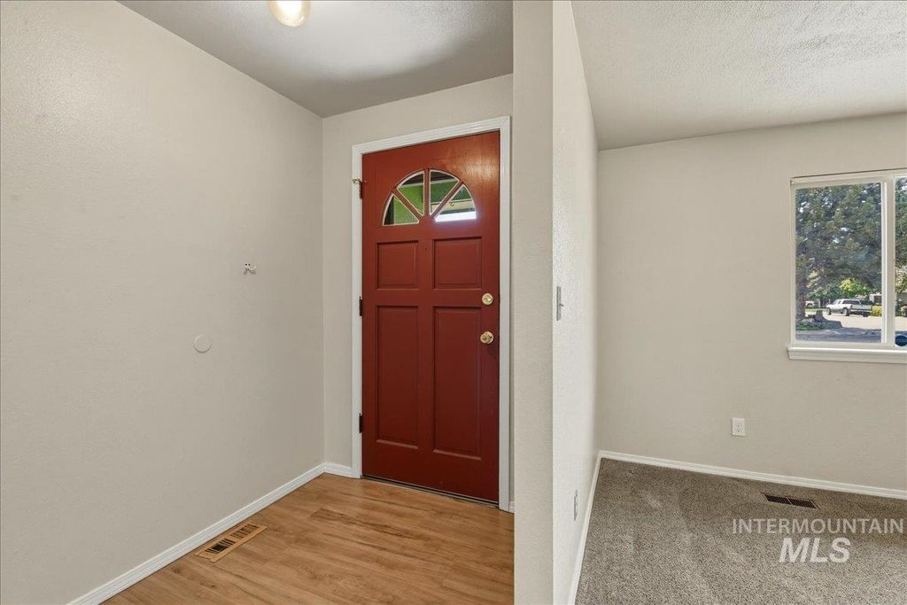 Photo of 11142 W Richey Ct, Boise, ID 83713 (MLS # 98985850)