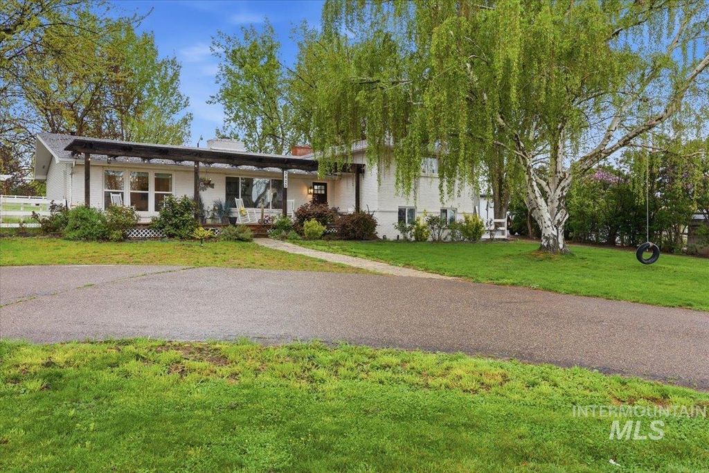 Photo of 5625 Sunset Drive, Fruitland, ID 83619 (MLS # 98981919)