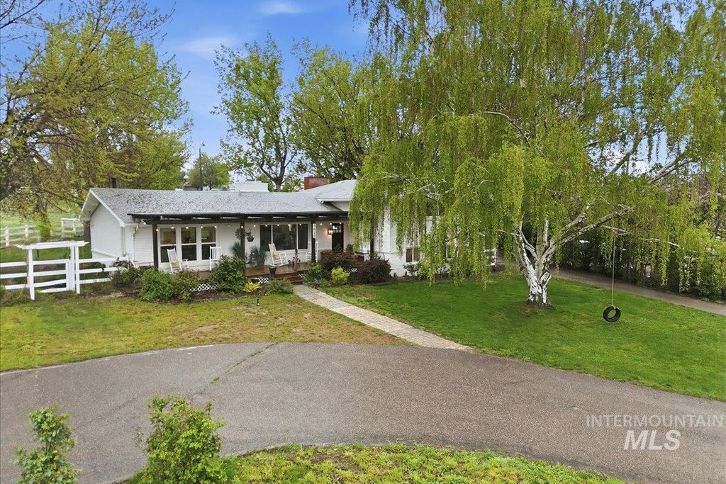 Photo of 5625 Sunset Drive, Fruitland, ID 83619 (MLS # 98981919)