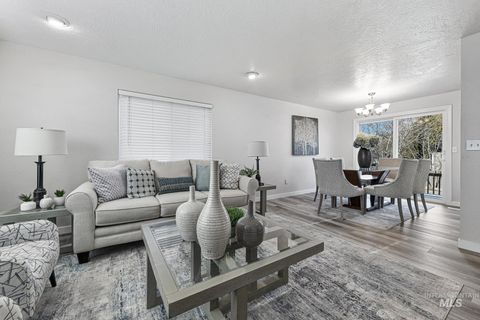 Photo of 278 E Ranch Drive, Eagle, ID 83616 (MLS # 98972939)