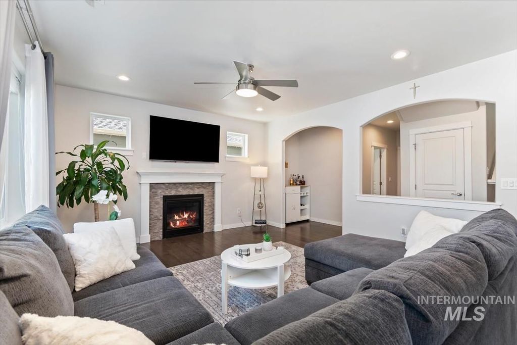 Photo of 11473 W Baserri Dr, Boise, ID 83709 (MLS # 98985103)