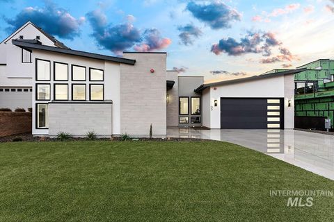 6165 E Prominence Ct. Boise ID 83716