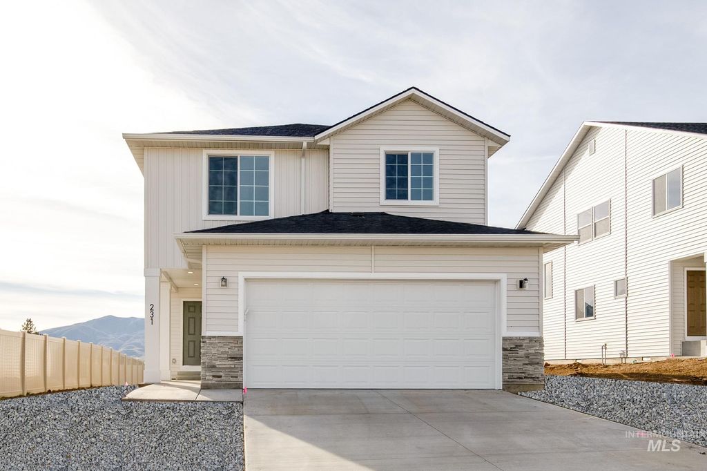 Photo of 231 Caribou Ct, Horseshoe Bend, ID 83629 (MLS # 98968136)