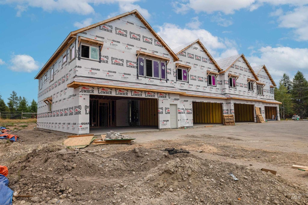 Photo of 901 Pinedale St, McCall, ID 83638 (MLS # 99000522)