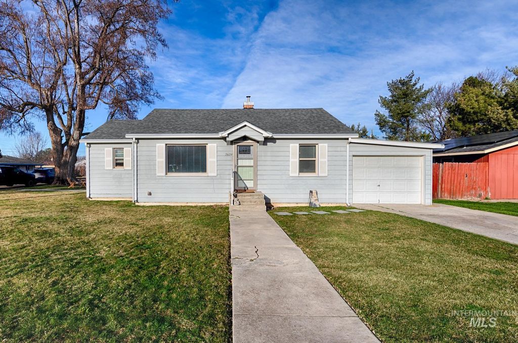 Photo of 2624 College Ave, Caldwell, ID 83605 (MLS # 98977929)