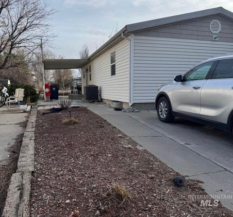 Photo of 145 4th St, Hazelton, ID 83335 (MLS # 98974892)