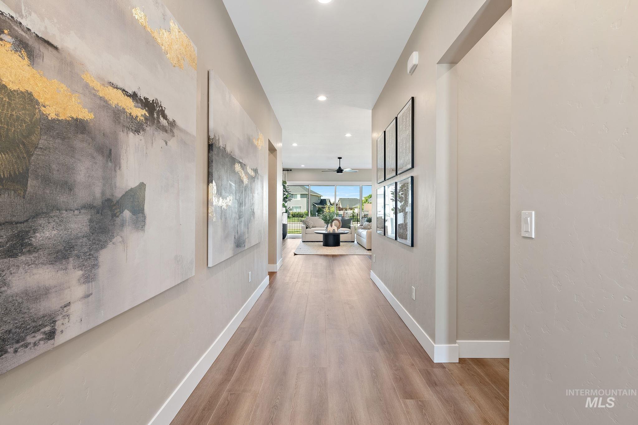 882 N Falling Water Way