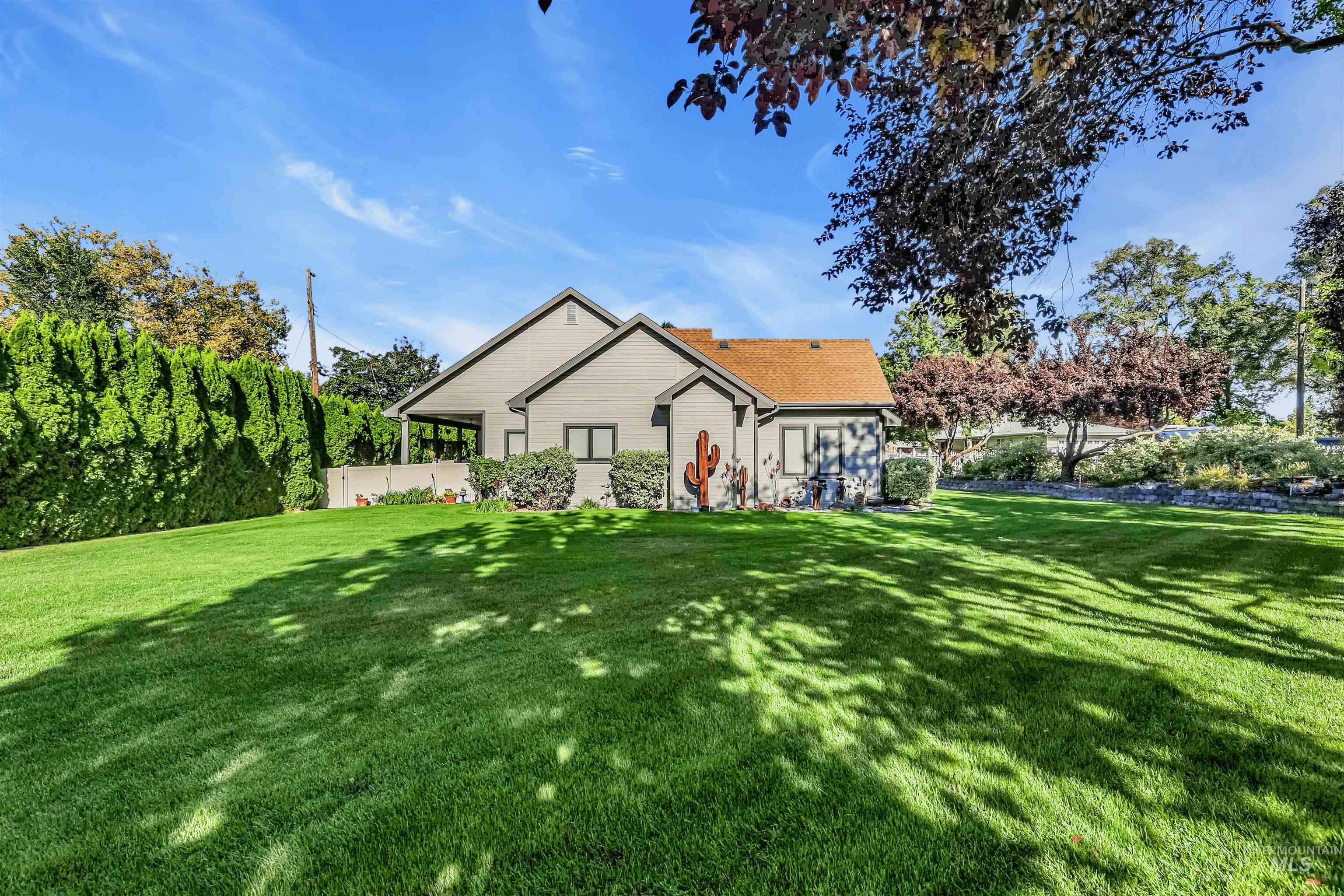 View of front of house with a front yard