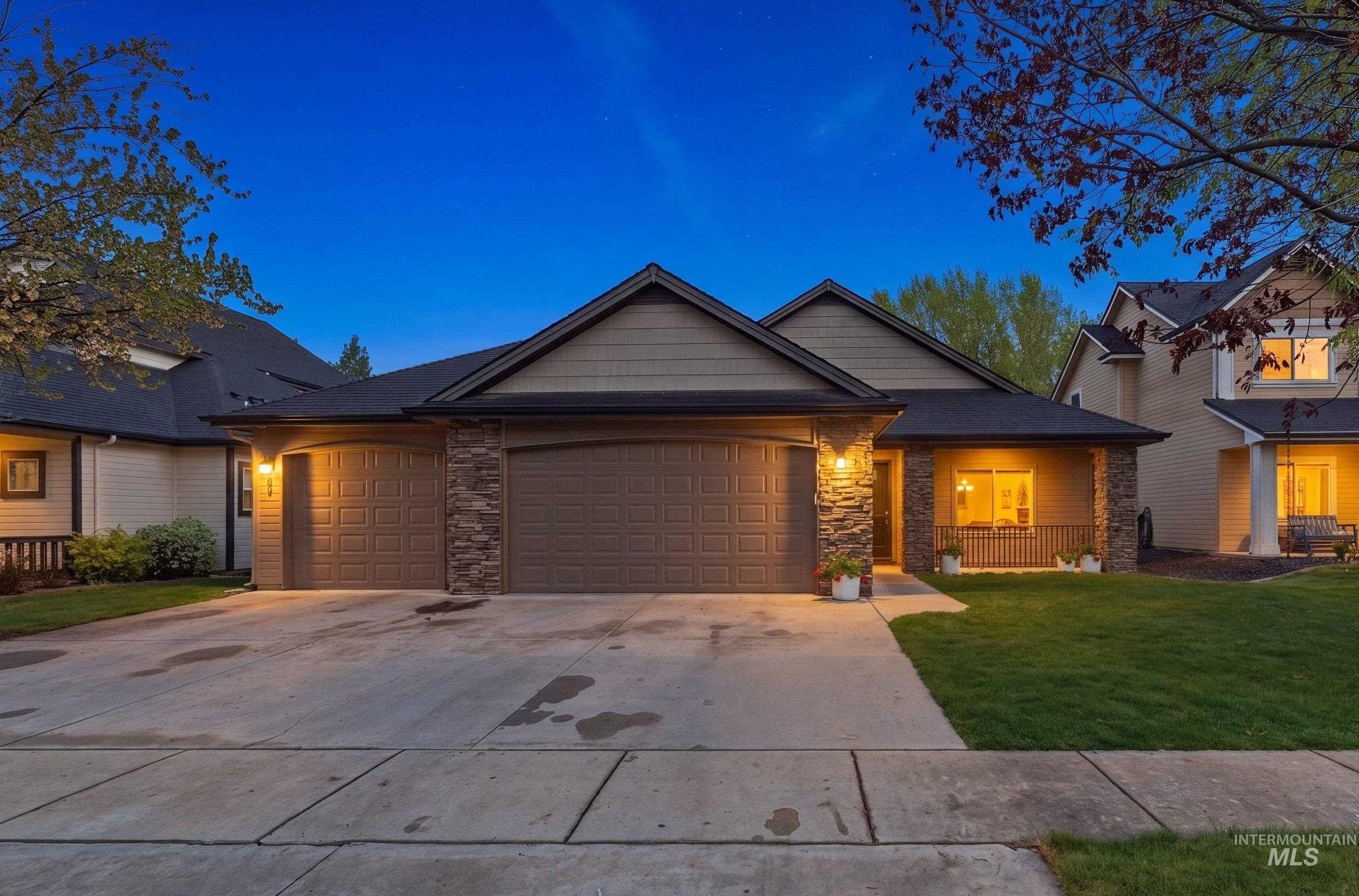 652 E Bonita Canyon