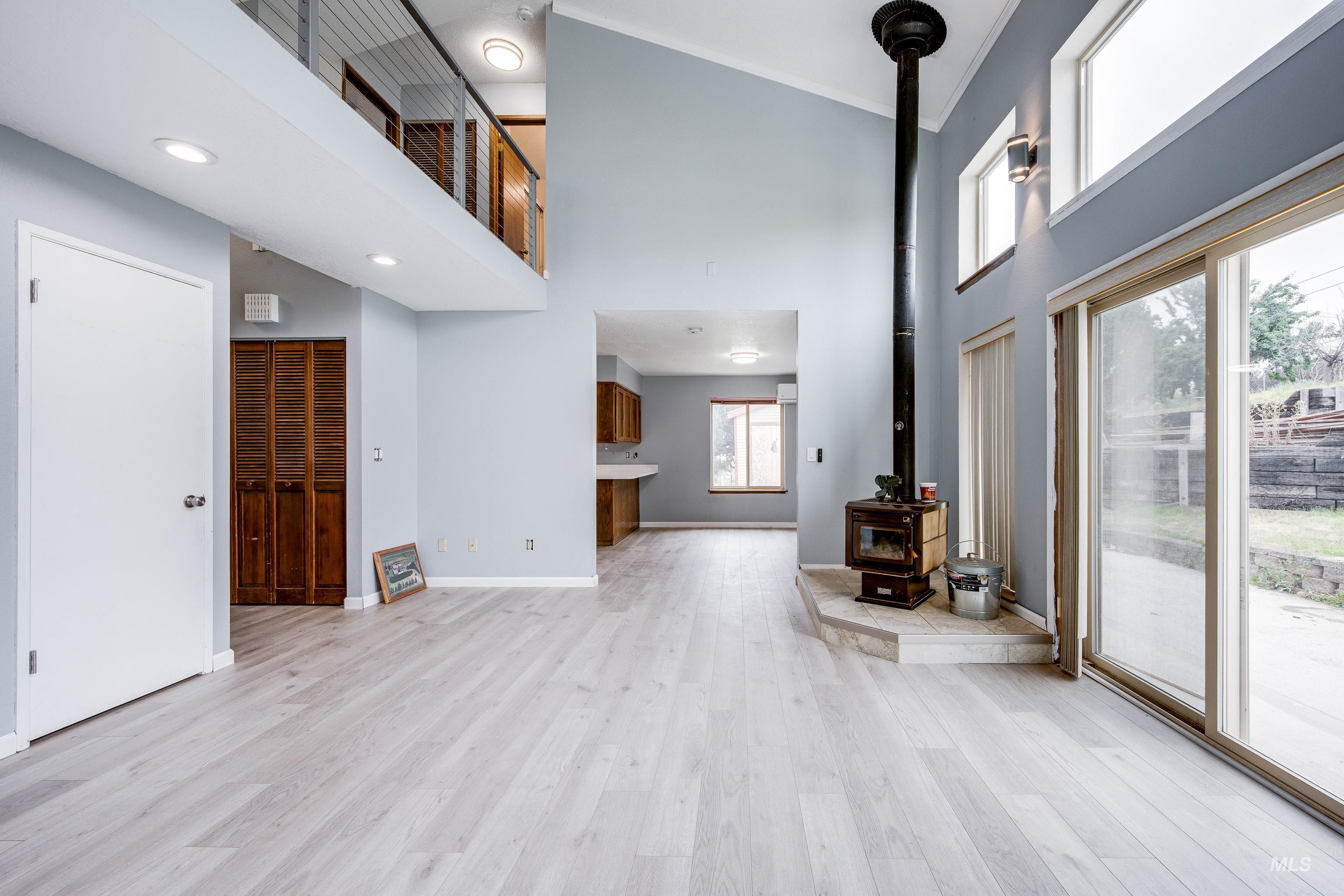 1890 SE Johnson Avenue