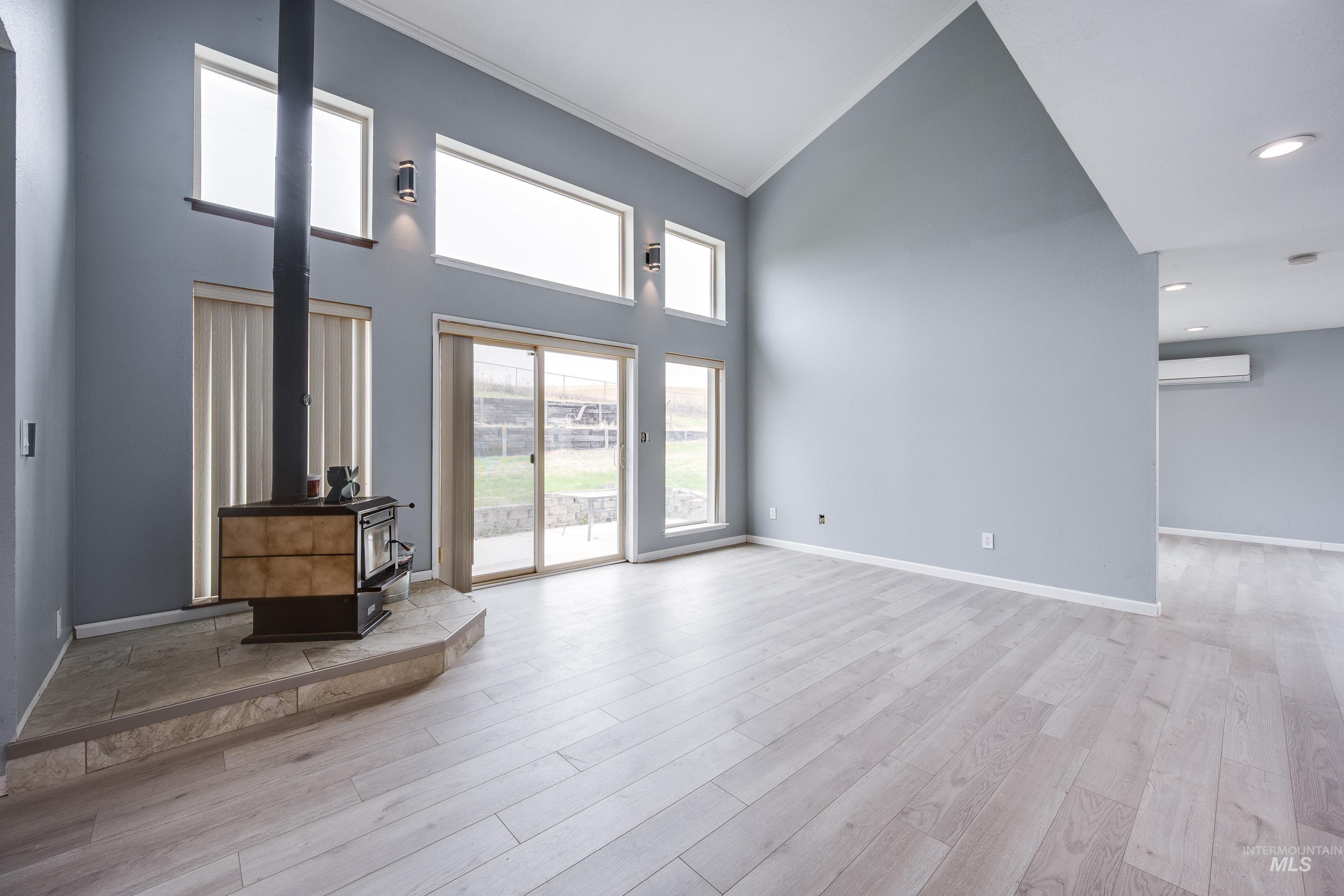 1890 SE Johnson Avenue