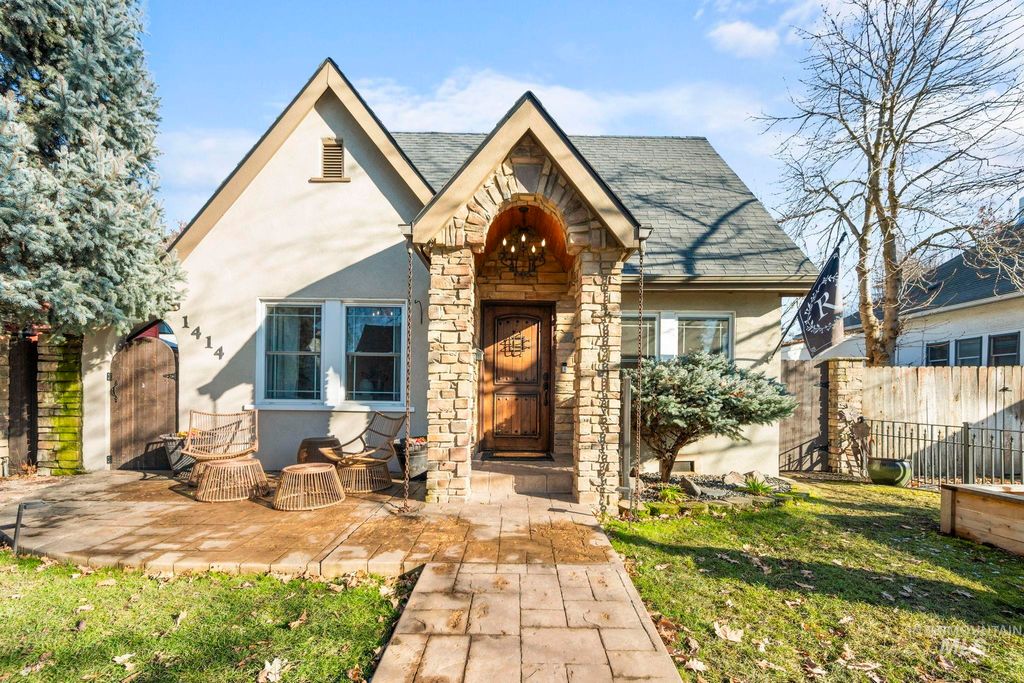 Photo of 1414 N 8th St, Boise, ID 83702 (MLS # 98973314)