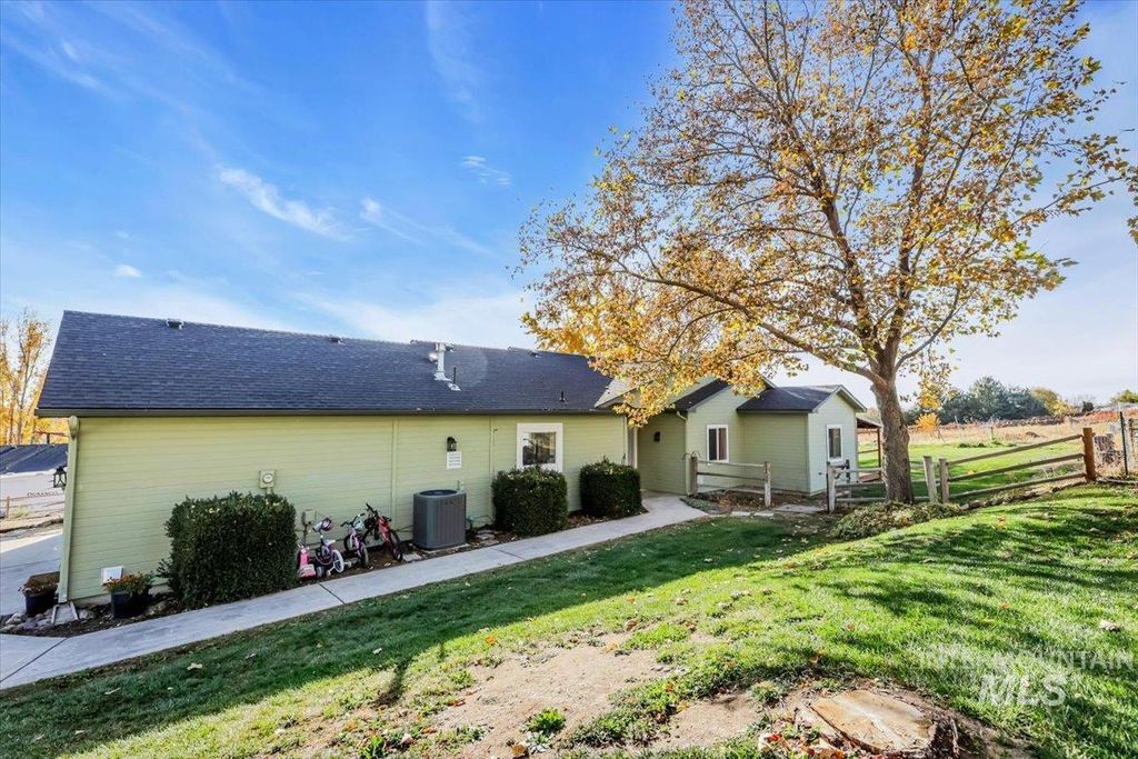 Photo of 23919 Tyler Lane, Middleton, ID 83644 (MLS # 98966751)