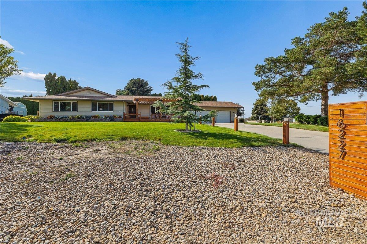 16227 S Kimball Ave
