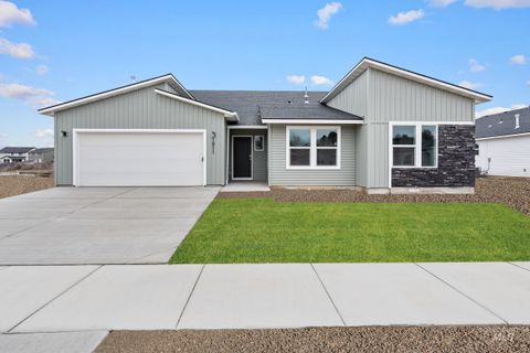 Photo of 1611 Sunday River St, Middleton, ID 83644 (MLS # 98973298)