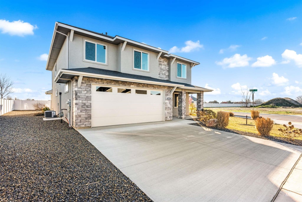 Photo of 8081 Tandy Cove St, Middleton, ID 83644 (MLS # 99001275)