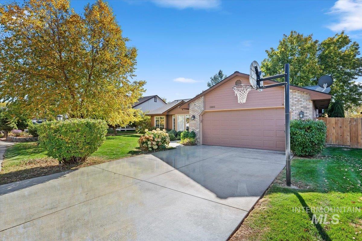 12493 W Driftwood Dr