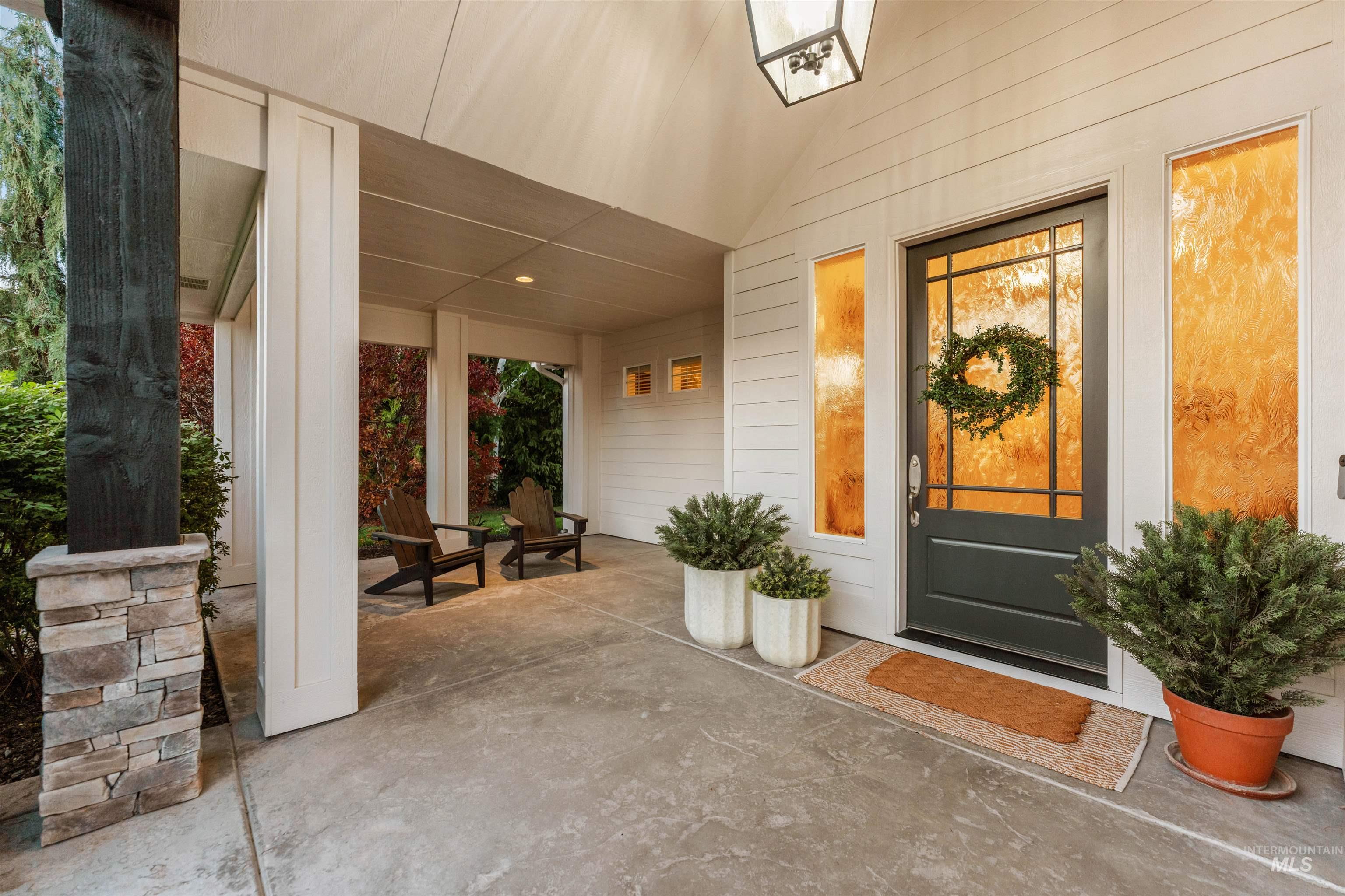 1912 N Bottle Creek Pl.