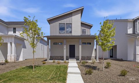 Photo of 6742 W Redwood Creek Dr, Meridian, ID 83646 (MLS # 98983750)