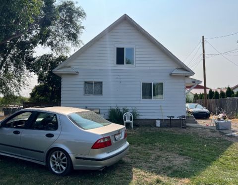 Photo of 1495 W 7th St, Weiser, ID 83672 (MLS # 98952323)