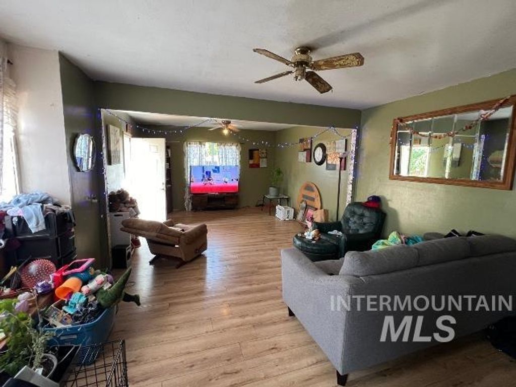 Photo of 1495 W 7th St, Weiser, ID 83672 (MLS # 98952323)