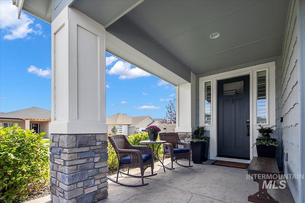 2207 E Timber Trail