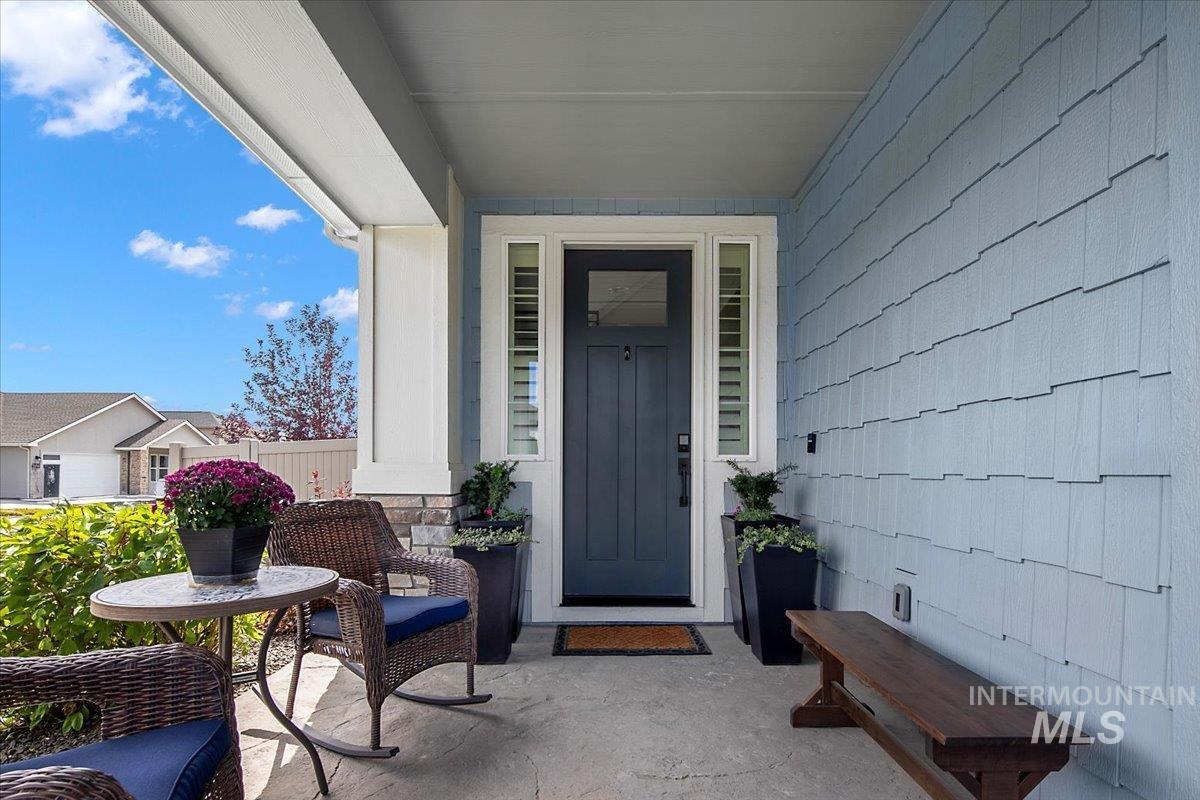 2207 E Timber Trail
