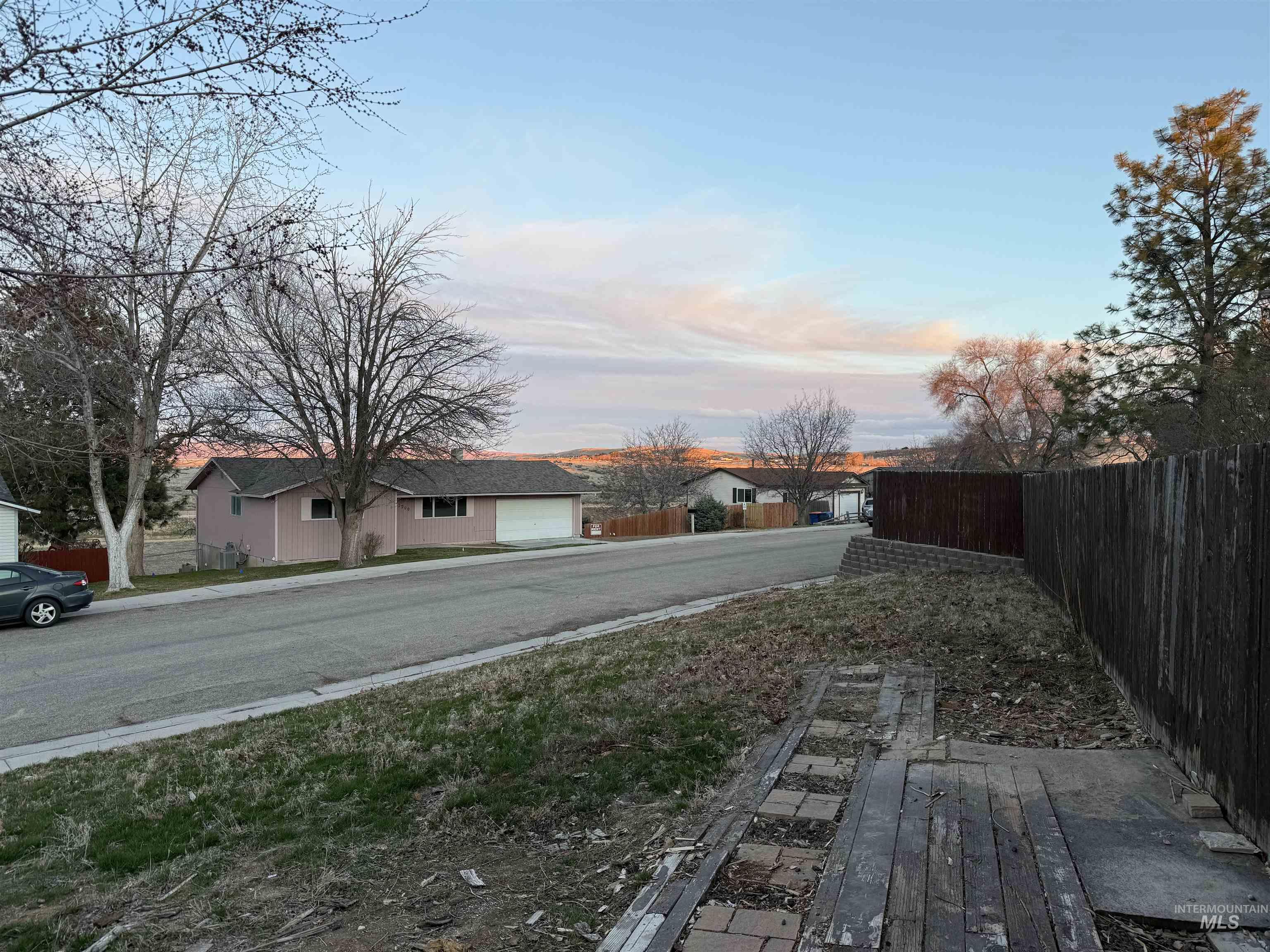 Boise, Idaho 83709, United States, 3 Bedrooms Bedrooms, ,1 BathroomBathrooms,Residential,Pending,89577