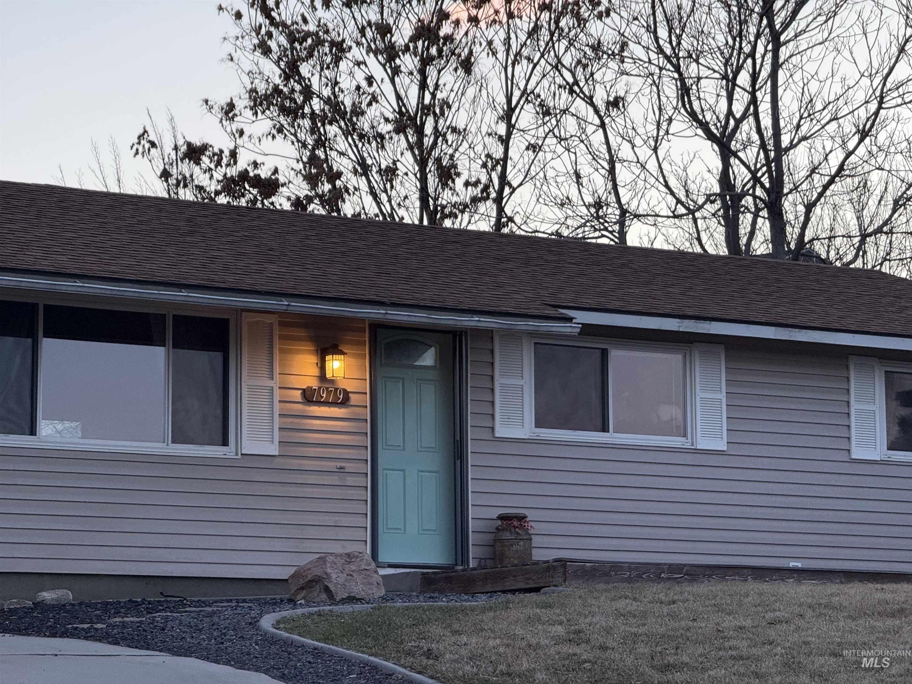 Boise, Idaho 83709, United States, 3 Bedrooms Bedrooms, ,1 BathroomBathrooms,Residential,Pending,89577