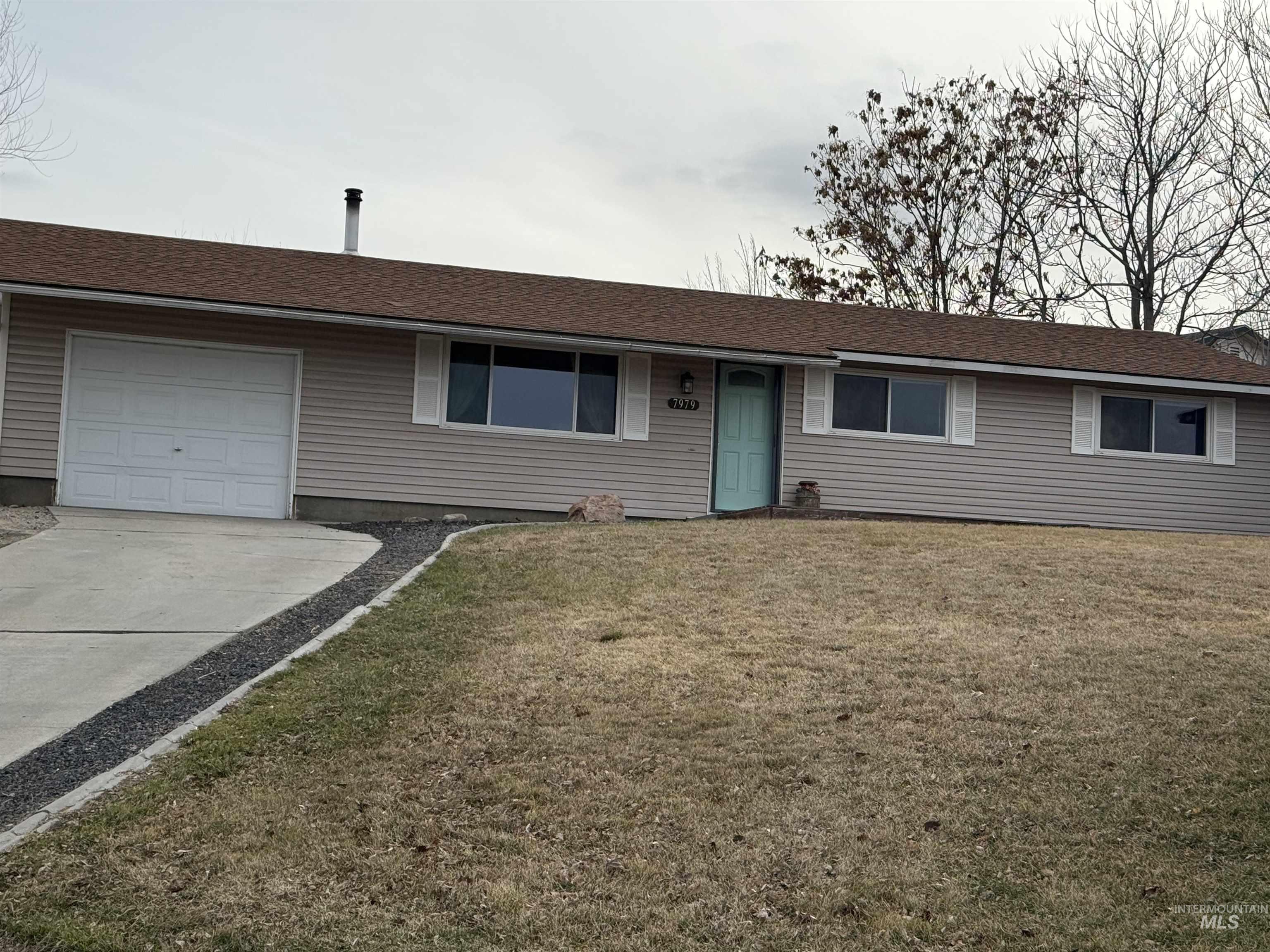 Boise, Idaho 83709, United States, 3 Bedrooms Bedrooms, ,1 BathroomBathrooms,Residential,Pending,89577