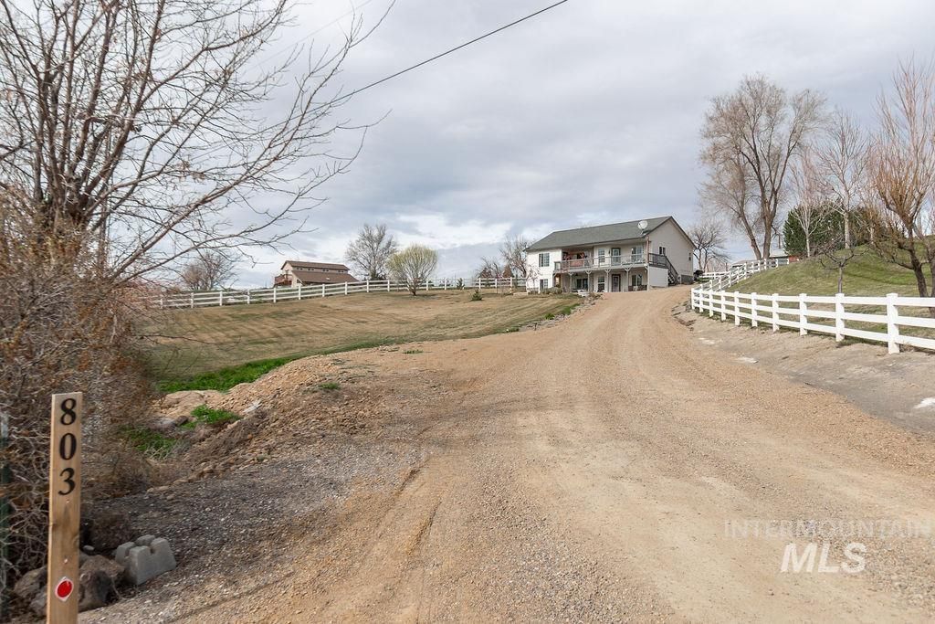 Photo of 803 S Boise, Glenns Ferry, ID 83623 (MLS # 98977932)