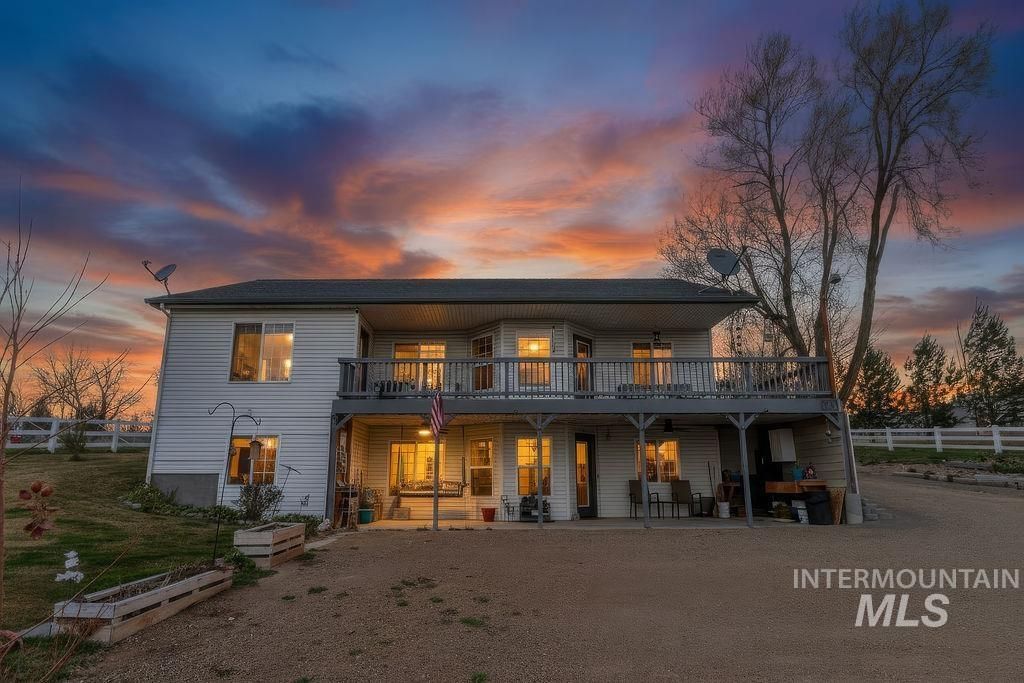 Photo of 803 S Boise, Glenns Ferry, ID 83623 (MLS # 98977932)