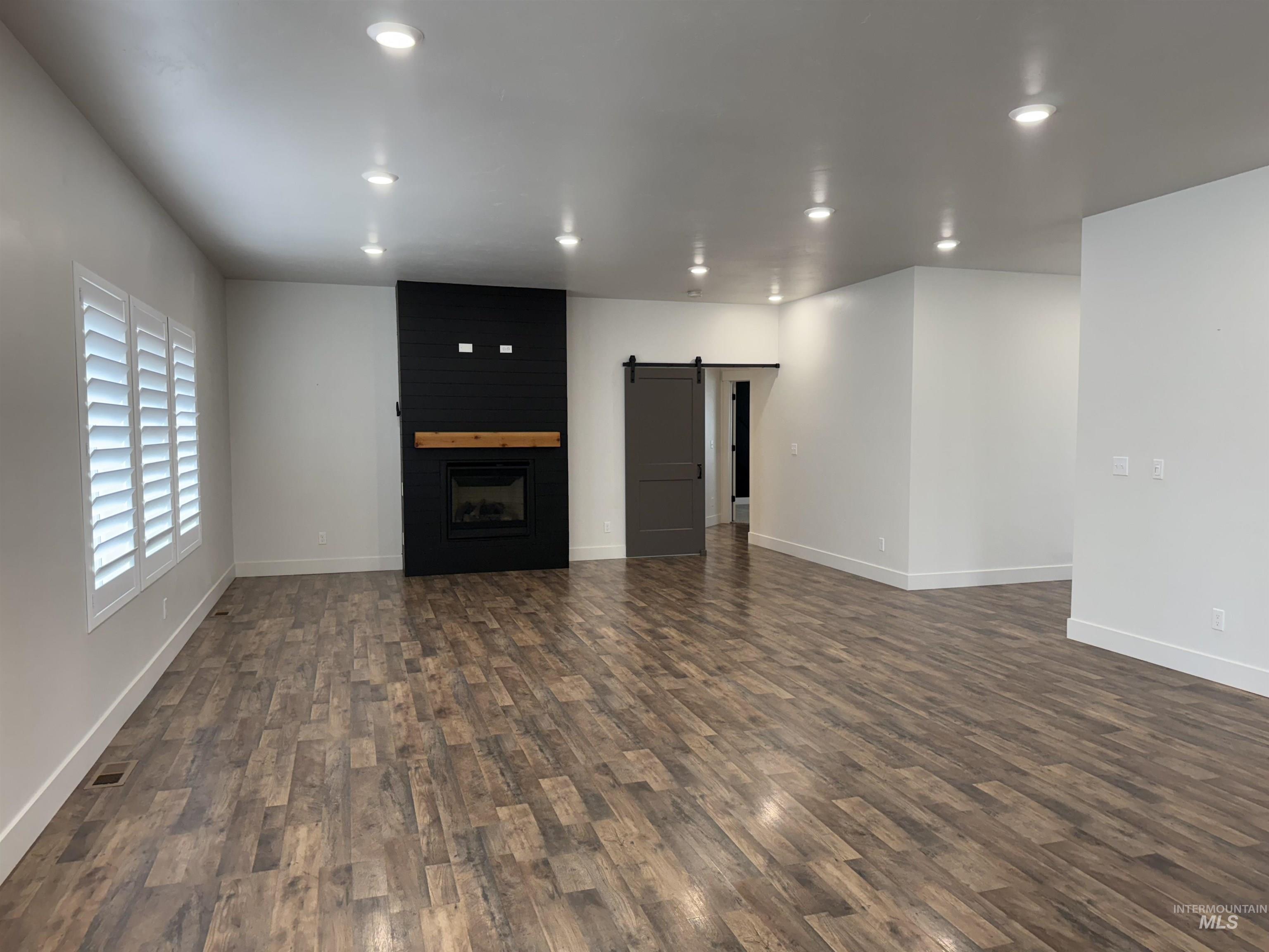 1011 Thunder Mountain St