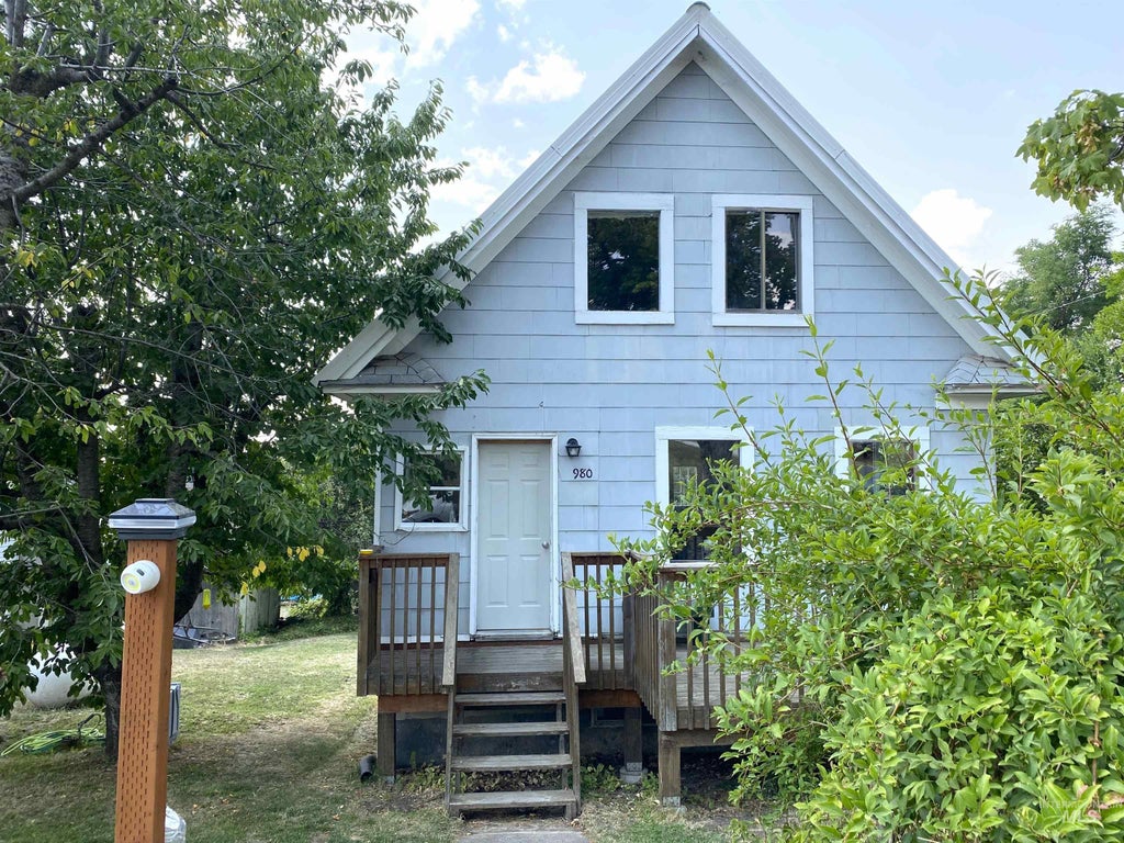Photo of 980 Larch Street, Potlatch, ID 83855 (MLS # 98997780)