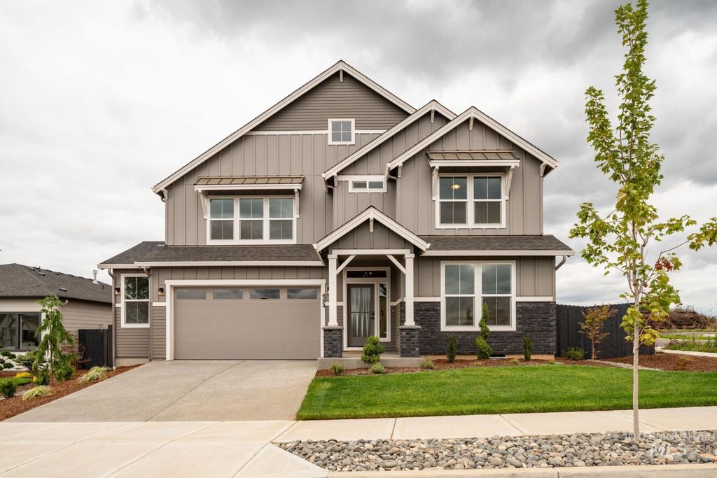 Photo of 923 W Malbar St, Meridian, ID 83646 (MLS # 98965810)