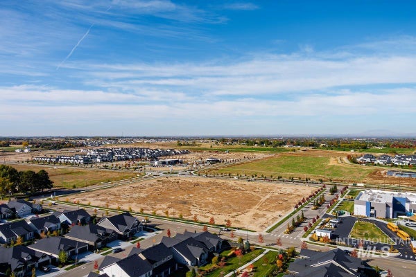 5845 S SUBLIMITY AVE, MERIDIAN, ID 83642 - Image e79c38ae6f158cae6dfd728cb130df7c/3019324164