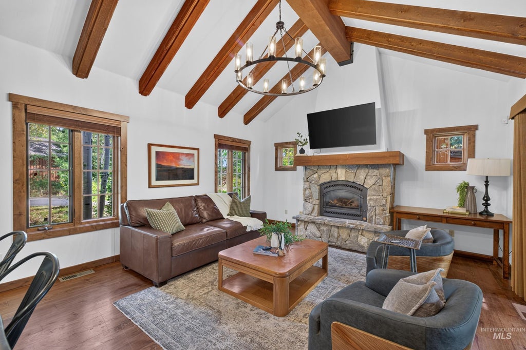 Photo of 15 Rock Creek Court, Donnelly, ID 83615 (MLS # 98999633)