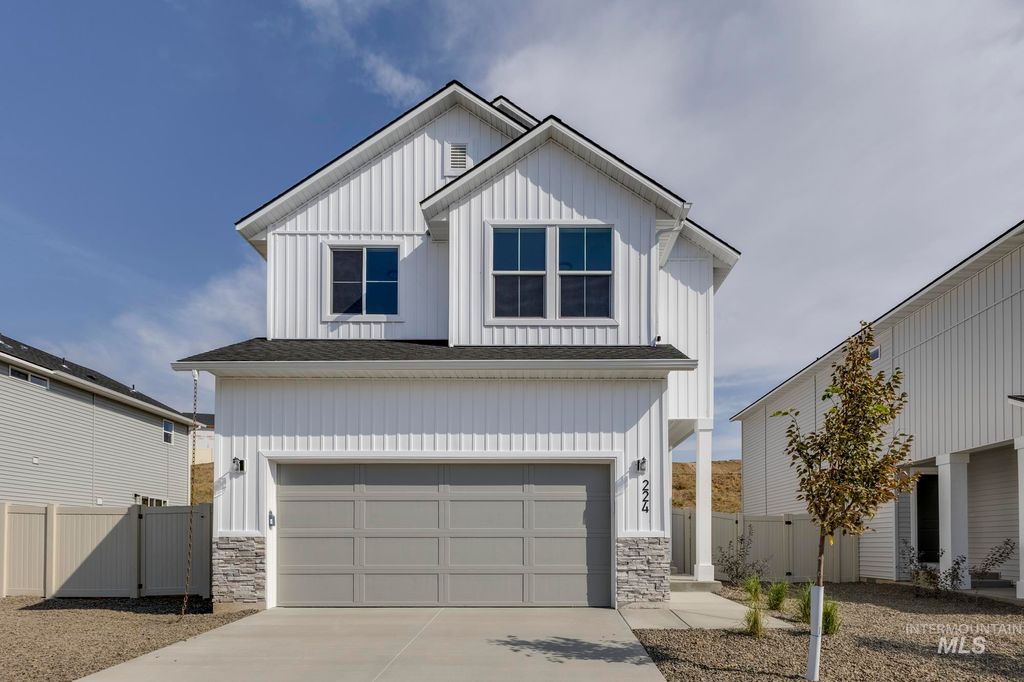 Photo of 2478 W Fallon Lp, Nampa, ID 83651 (MLS # 98968405)