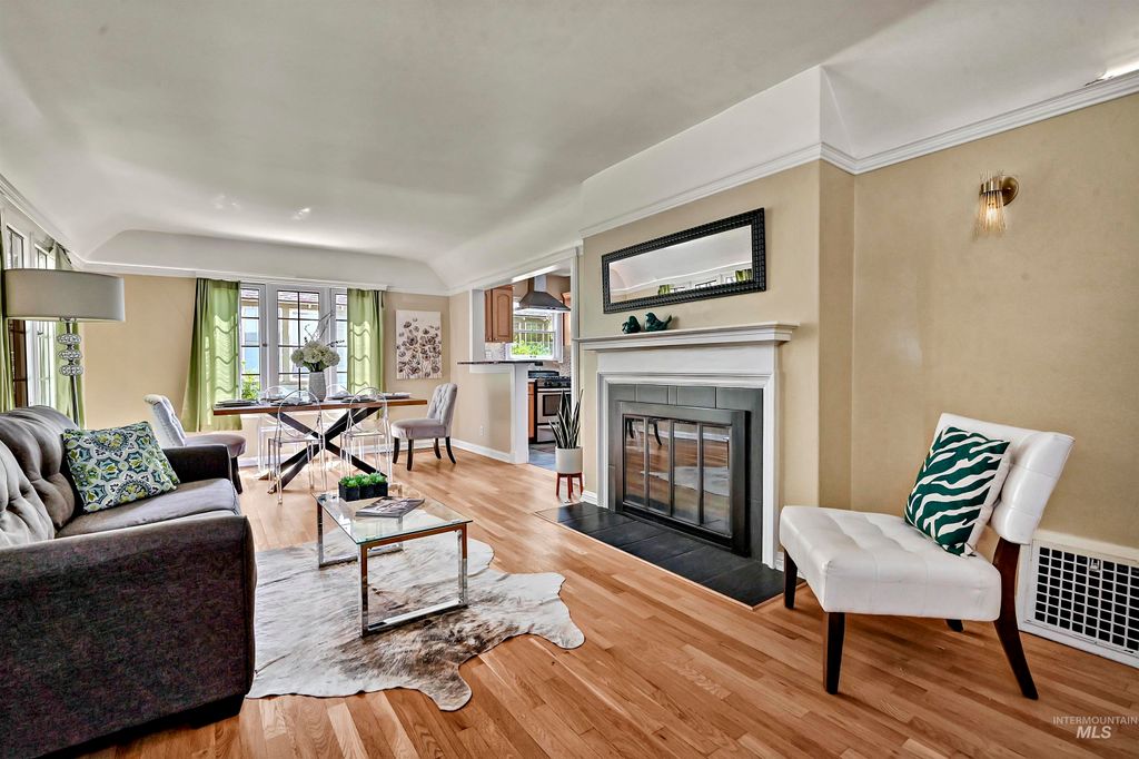 Photo of 913 N 22nd St, Boise, ID 83702 (MLS # 98965225)