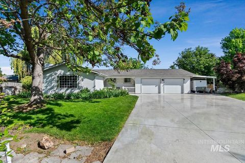 Photo of 7646 W Colt Dr, Boise, ID 83709 (MLS # 98987358)