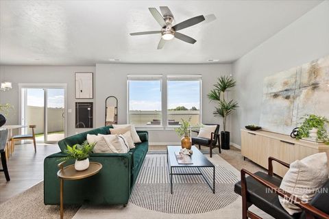 133 S Baraya Way Meridian ID 83642