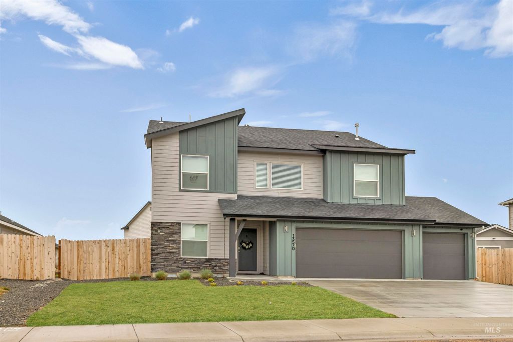Photo of 13570 Nisene Dr, Caldwell, ID 83607 (MLS # 98976284)