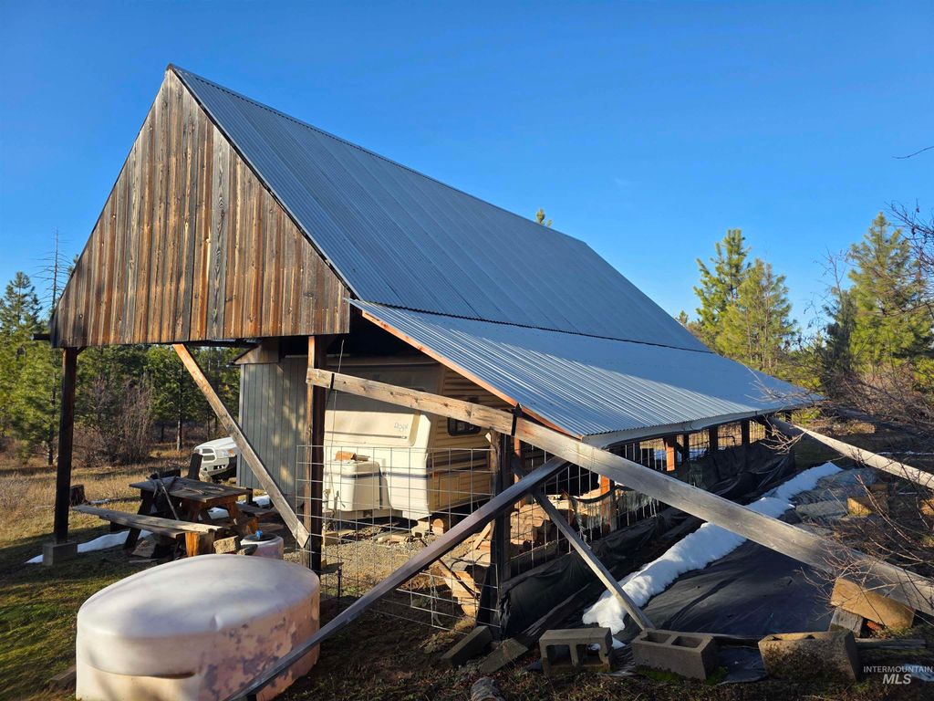 Photo of 407 Memory Lane, Orofino, ID 83544 (MLS # 98974144)