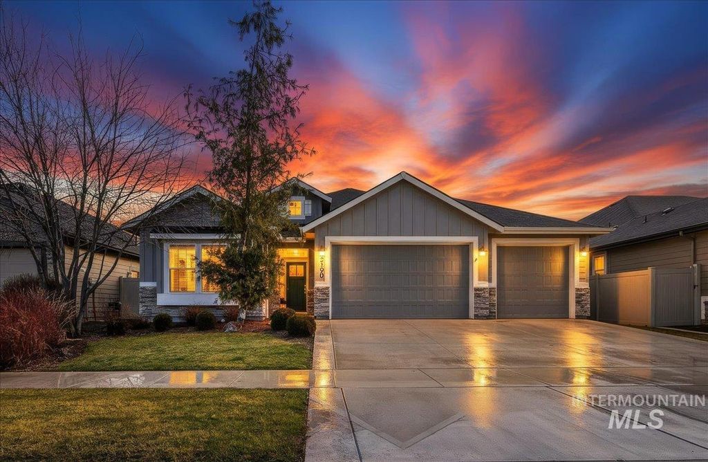 Photo of 3190 S Saxony Ave, Eagle, ID 83616 (MLS # 98975295)